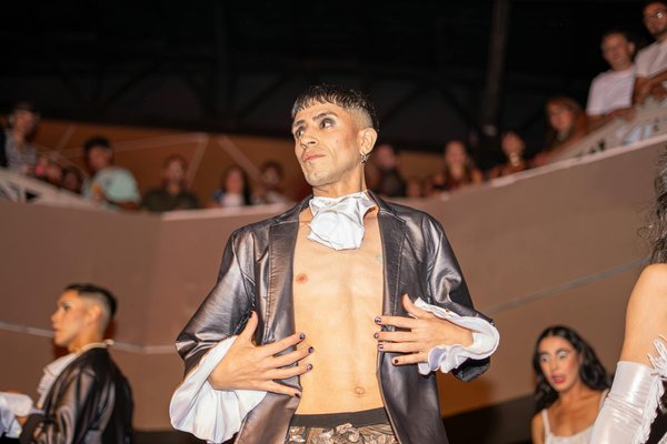 Revamp Your Workspace Wardrobe: Chic Blazer Outfit Inspirations for Any Occasion